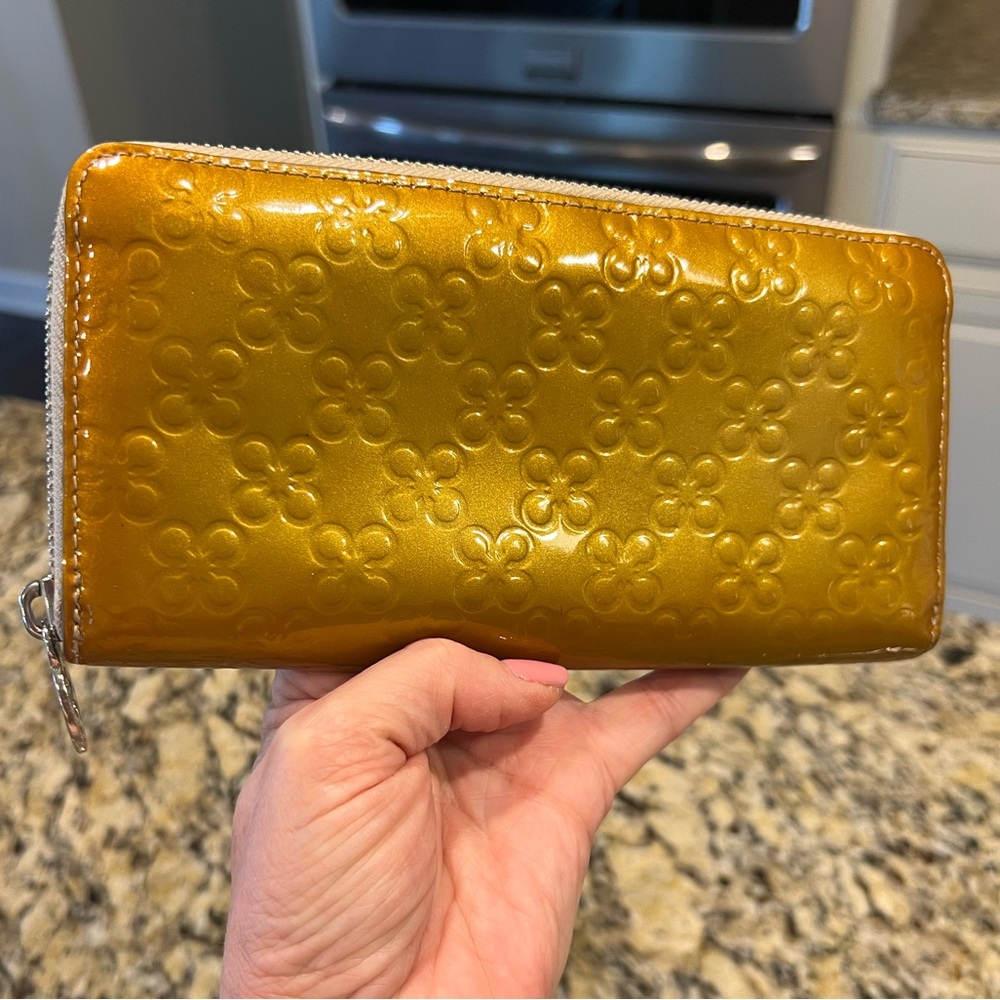 COACH CHELSEA LONG ZIP WALLET Patent Leather